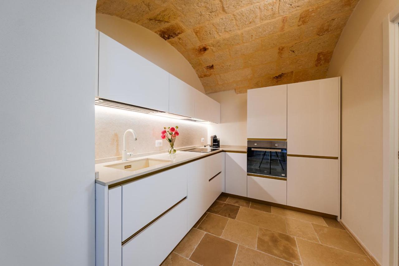 Helloapulia Charming Palazzo Clemente - Self-Catering Suites With Aircondition Monopoli Ngoại thất bức ảnh