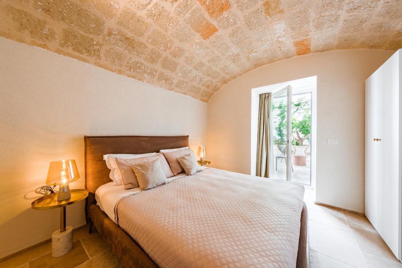 Helloapulia Charming Palazzo Clemente - Self-Catering Suites With Aircondition Monopoli Ngoại thất bức ảnh