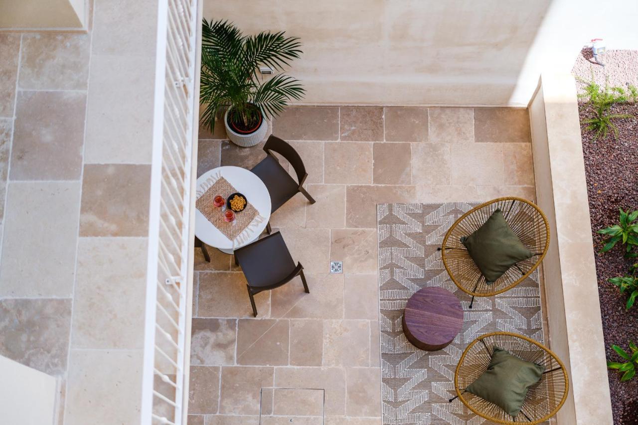Helloapulia Charming Palazzo Clemente - Self-Catering Suites With Aircondition Monopoli Ngoại thất bức ảnh