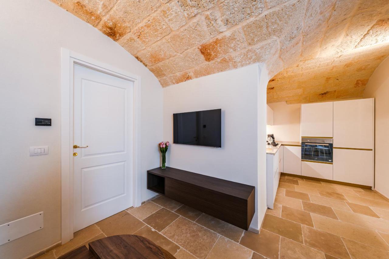 Helloapulia Charming Palazzo Clemente - Self-Catering Suites With Aircondition Monopoli Ngoại thất bức ảnh