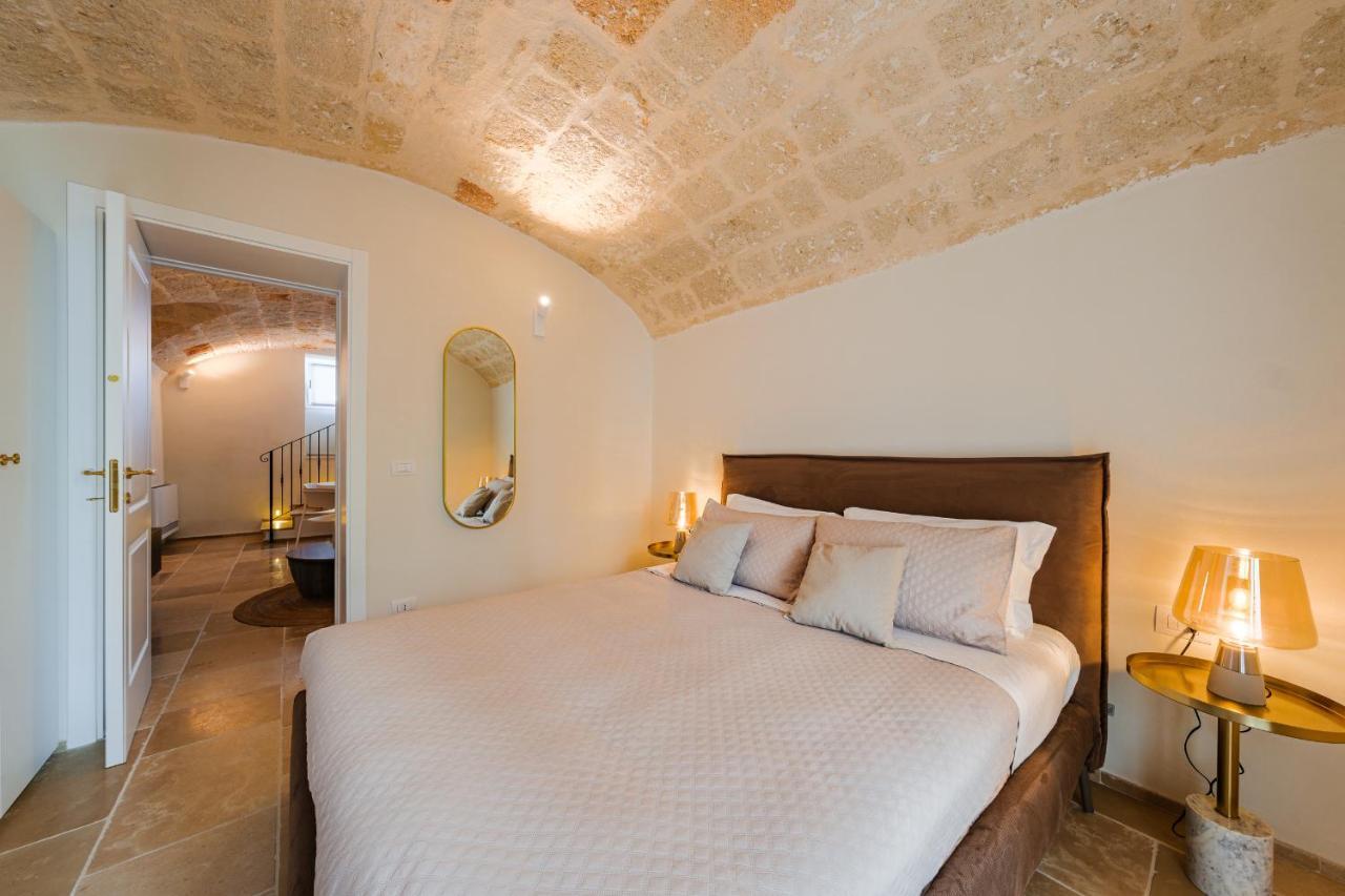 Helloapulia Charming Palazzo Clemente - Self-Catering Suites With Aircondition Monopoli Ngoại thất bức ảnh