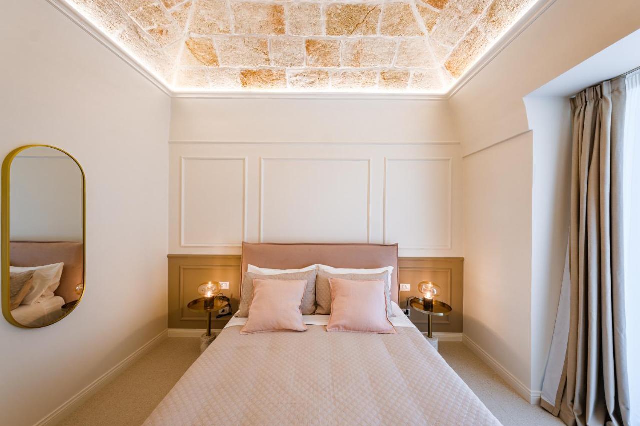 Helloapulia Charming Palazzo Clemente - Self-Catering Suites With Aircondition Monopoli Ngoại thất bức ảnh