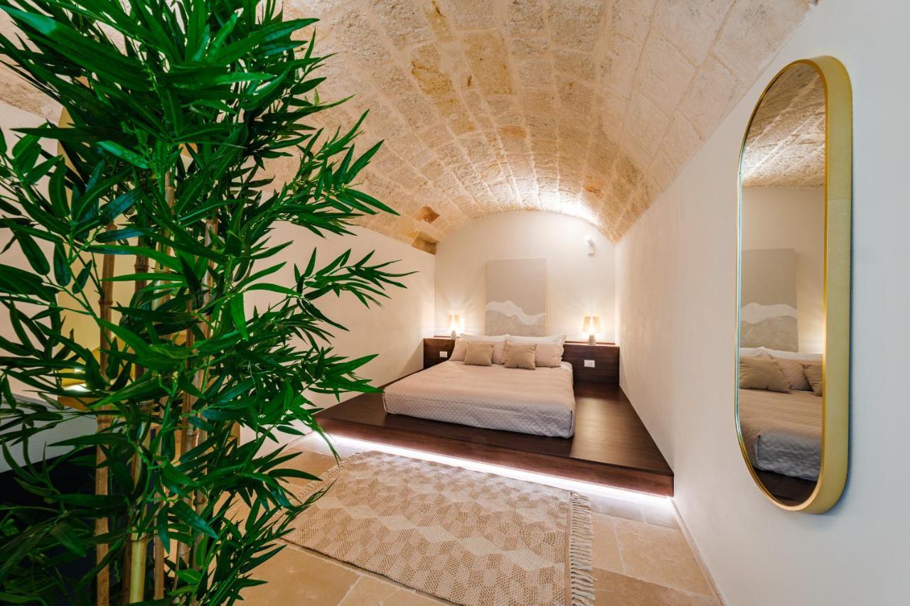 Helloapulia Charming Palazzo Clemente - Self-Catering Suites With Aircondition Monopoli Ngoại thất bức ảnh