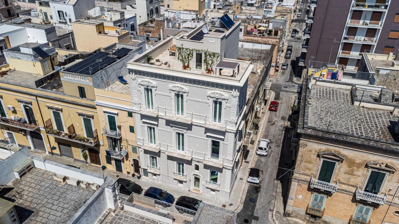 Helloapulia Charming Palazzo Clemente - Self-Catering Suites With Aircondition Monopoli Ngoại thất bức ảnh