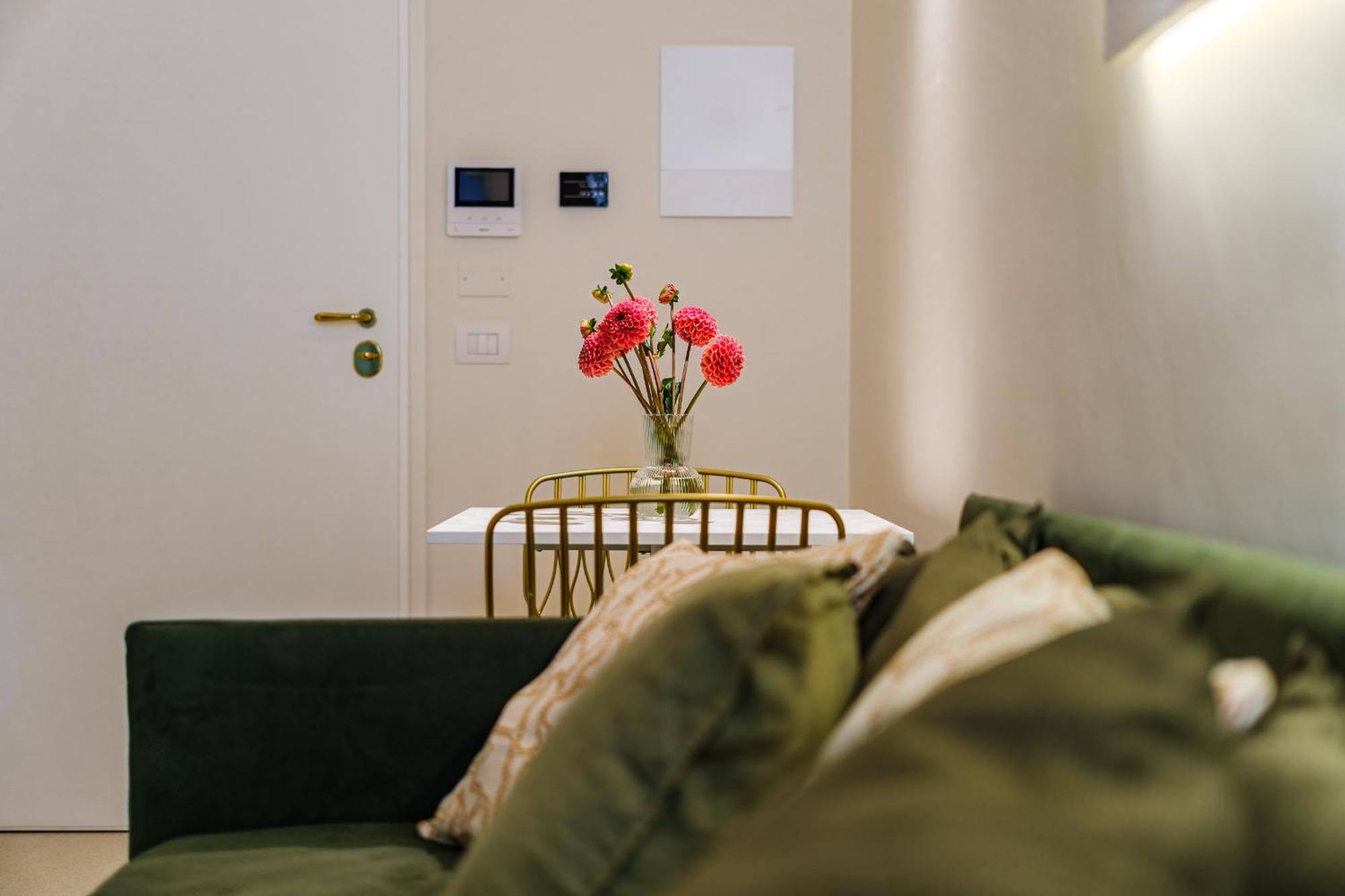 Helloapulia Charming Palazzo Clemente - Self-Catering Suites With Aircondition Monopoli Ngoại thất bức ảnh