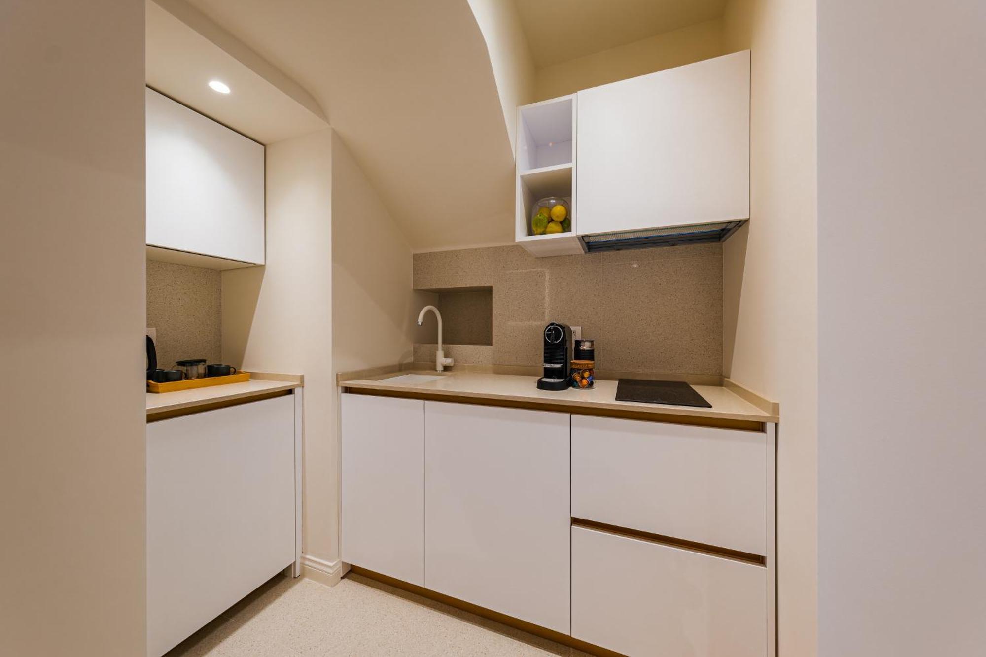Helloapulia Charming Palazzo Clemente - Self-Catering Suites With Aircondition Monopoli Ngoại thất bức ảnh