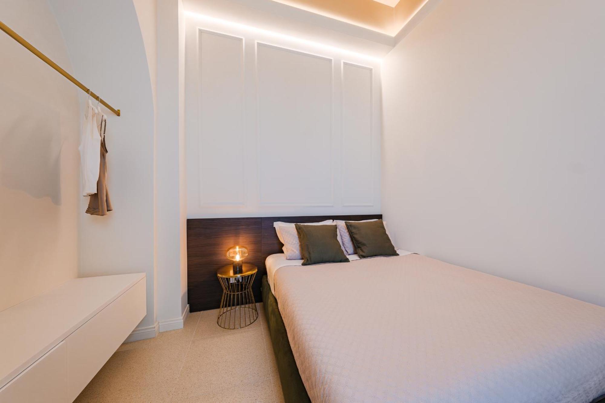 Helloapulia Charming Palazzo Clemente - Self-Catering Suites With Aircondition Monopoli Ngoại thất bức ảnh