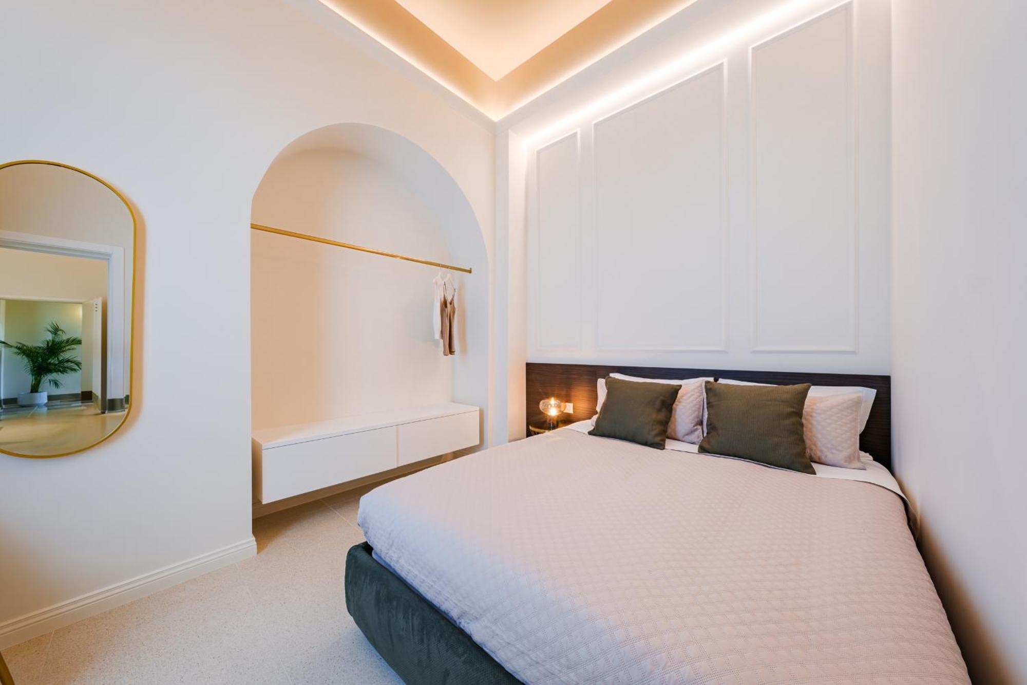 Helloapulia Charming Palazzo Clemente - Self-Catering Suites With Aircondition Monopoli Ngoại thất bức ảnh