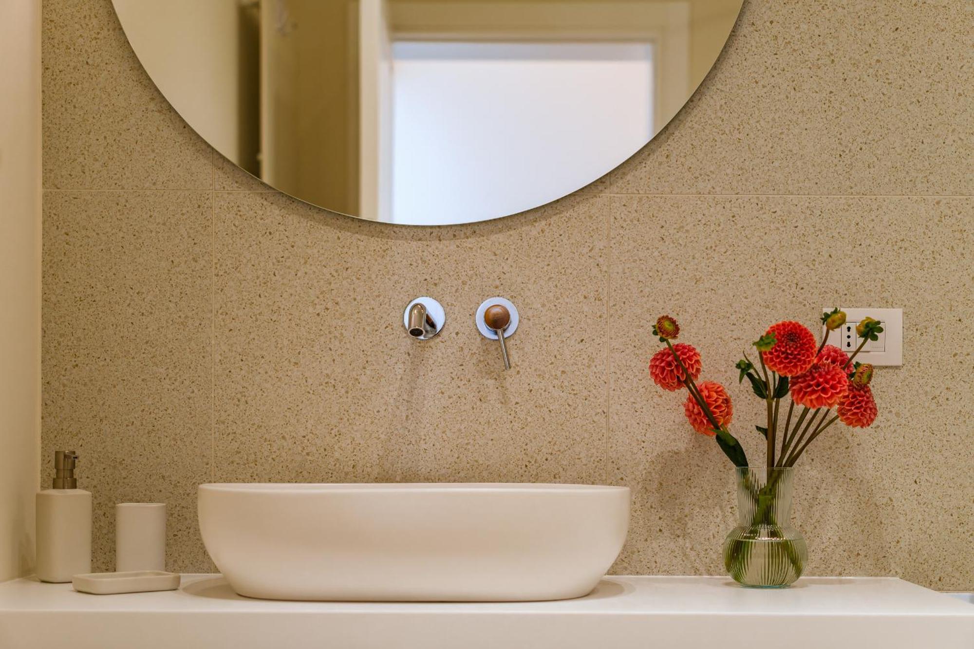 Helloapulia Charming Palazzo Clemente - Self-Catering Suites With Aircondition Monopoli Ngoại thất bức ảnh